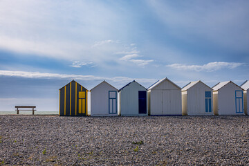 Les cabines de plage et l'océan à Cayeux-sur-Mer