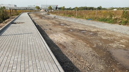 Budowa nowej drogi.  © WalDec