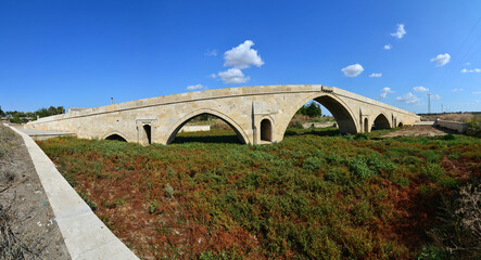 Fototapeta premium Located in Babaeski, Turkey, Alpullu Bridge was built by Mimar Sinan in the 16th century. 