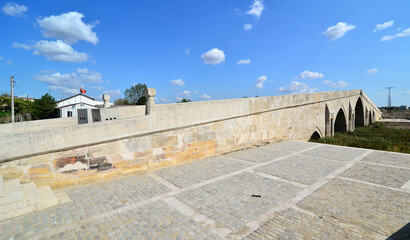 Located in Babaeski, Turkey, Alpullu Bridge was built by Mimar Sinan in the 16th century.
