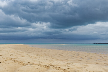 Les Portes en Ré (17) : plage de trousse chemise