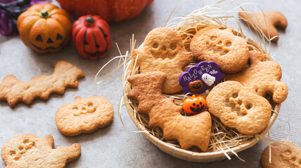 ハロウィンの手作りお菓子　かわいいカボチャやお化けのクッキー