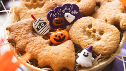 ハロウィンの手作りお菓子　かわいいカボチャやお化けのクッキー