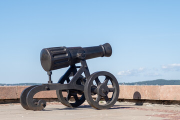 This historic cannon, crafted at the Alexander factory, overlooks the beautiful embankment of Lake Onega in Petrozavodsk, reflecting local history