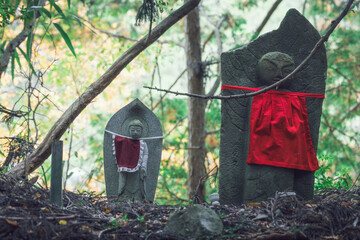 Okuno-in u Okunoin Cemetery details in Autumn