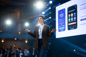 woman is presenting a phone