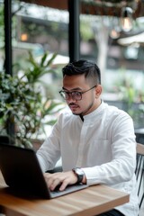 A Muslim Marketing Executive Writes Blog Posts To Promote Products. They Focus On Informative Content