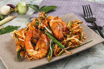 Pad Thai - noodle with prawn