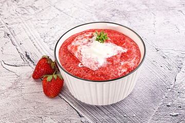 Strawberry soup with strachatella cheese