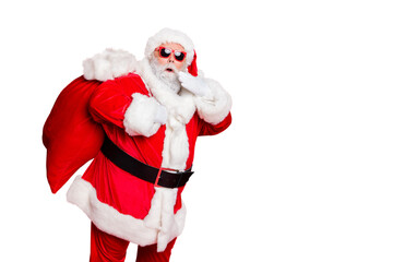 Photo of traditionally dressed amazed father hipster making noise while coming sneaking into house...