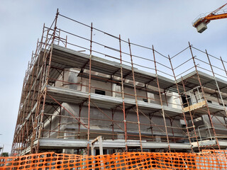 Lavori in corso nel cantiere edile
