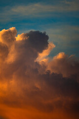 あけぼのの雲彩