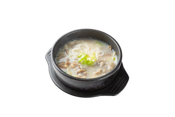 Korean-style short rib soup png photo with transparent background 투명 배경의 한국식 갈비탕 png 사진