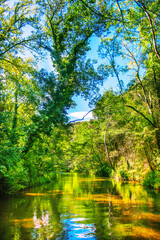 La Rivière de l'Orbieu en Occitanie française. Elle prend sa source dans les Corbières audoises.