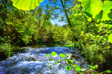 La Rivière de l'Orbieu en Occitanie française. Elle prend sa source dans les Corbières audoises.