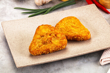 Fried potato hash brown snack