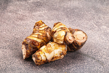 Natural organic raw ginger root