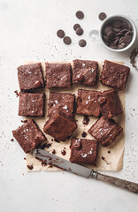 Chocolate chip brownies with salt