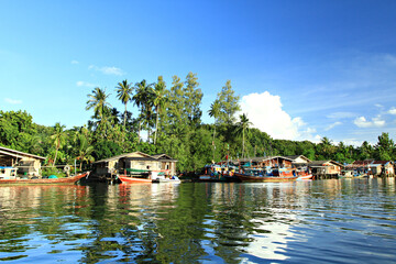 Fototapeta premium Scenic fishing village Bridge Na Cha-ang Subdistrict, Chumphon Province, Thailand 