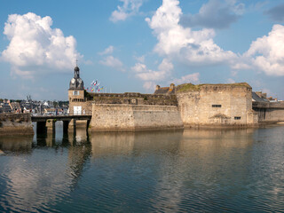 Fototapeta premium vue de la ville close de Concarneau