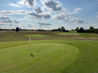 Obraz premium golf course with hole