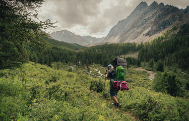 Obraz premium trekking tour in the wild mountains