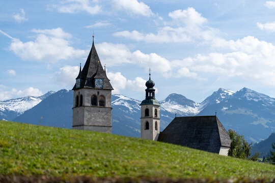 Kitzb&uuml;hel Kirchen mit S&uuml;dberge Aurach