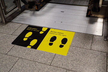 Rolltreppe rechts stehen links gehen