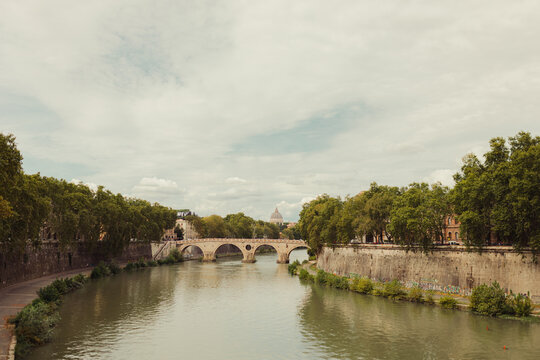 20-09-2024 Roma, Italy : Roma during the autumn - Powered by Adobe