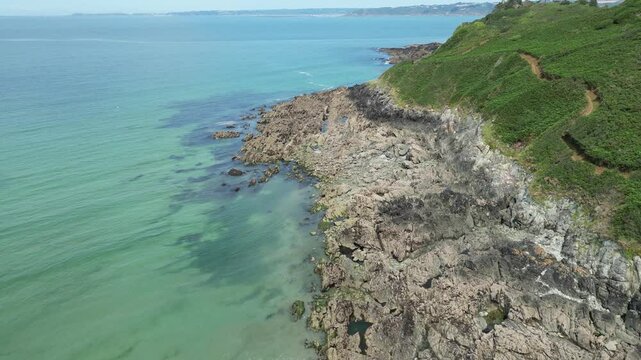 Flying over the Brittany coast and coastal path - Vol au dessus de la c&ocirc;te Bretonne et du chemin c&ocirc;tier