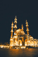 Naklejka premium Capture of Heydar Mosque in Baku, Azerbaijan. Religion and Hospitality Concept. Religious Travel. Islam.