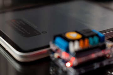 Oxygen level, Notification text message on the tablet screen from the microcontroller connected to the Internet, Internet of Things (IoT).