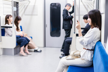 電車 車内