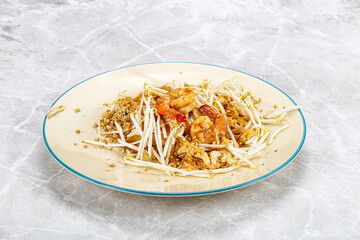 Pad thai - noodle with shrimps