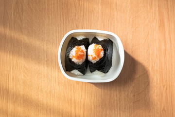 イクラのおにぎり