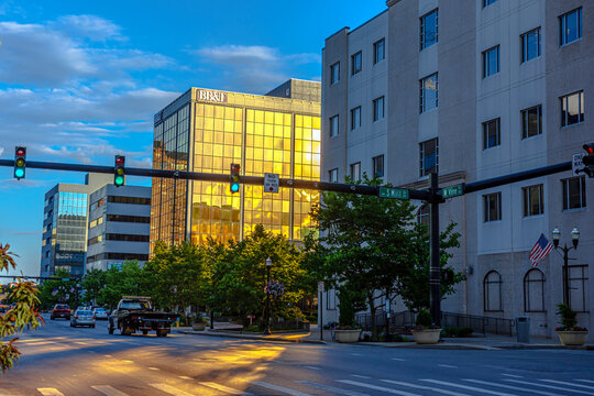 Lexington cityscape of West Vine Street