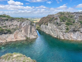 Obraz premium Lac dans les monts d'arrée en bretagne