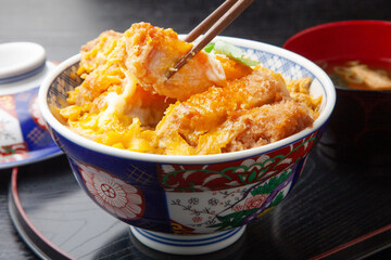 かつ丼