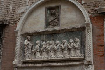 Obraz premium detail of the facade of the cathedral of st mary