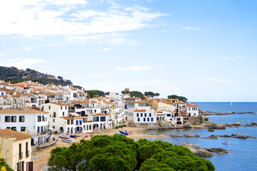 Fototapeta premium Calella de Palafrugell: view to the beaches and coast, beautiful white historic houses at the Mediterranean Sea, Costa Brava, Girona, Catalonia, Spain 