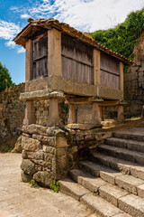 A hedge used in ancient times to store grain harvested in the villages of Galicia. Allariz