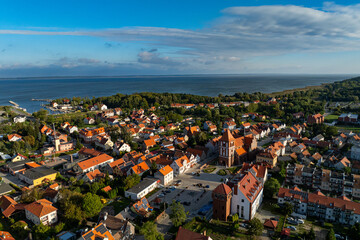Tolkmicko - krajobraz miasta- rynek i port z ujęcia lotniczego - frombork - piękny Zalew Wiślany 