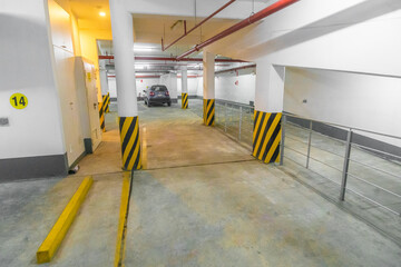 cochera de edificio 
