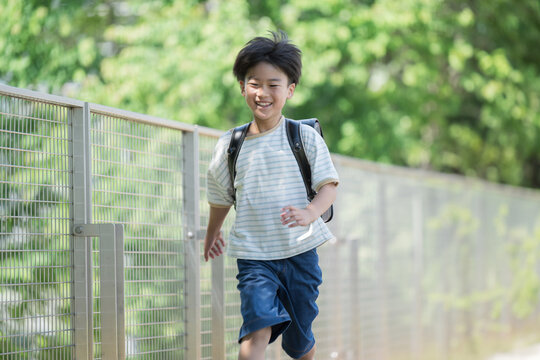 学生 走る Images – Browse 13,042 Stock Photos, Vectors, and Video | Adobe Stock