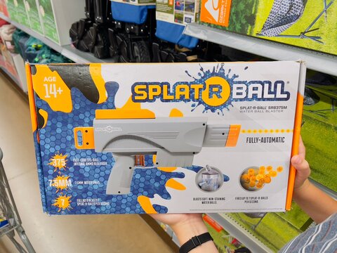 Splat R Ball blaster gun set.