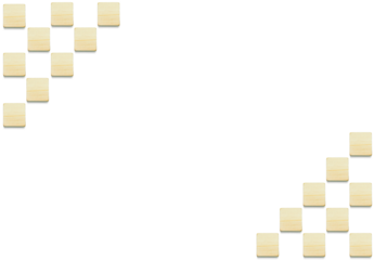 三角の形に並べたひのきのウッドキューブが端にあるチェック柄のフレーム