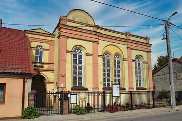 Obraz premium Pre-war synagogue in Barczewo, Poland
