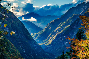 Autumn in Val Raccolana. Between peaks, lakes and streams. Julian Alps
