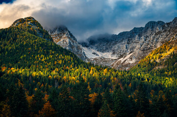 Autumn in Val Raccolana. Between peaks, lakes and streams. Julian Alps