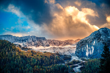 Autumn in Val Raccolana. Between peaks, lakes and streams. Julian Alps
